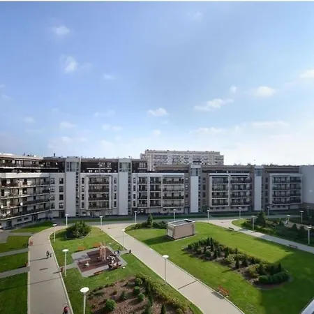 Apartment Flat For Rent, Park *
